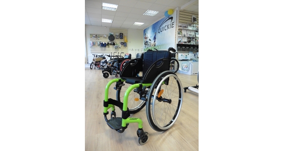 Quickie Argon 2 Children's Active Wheelchair ex demo - excellent savings